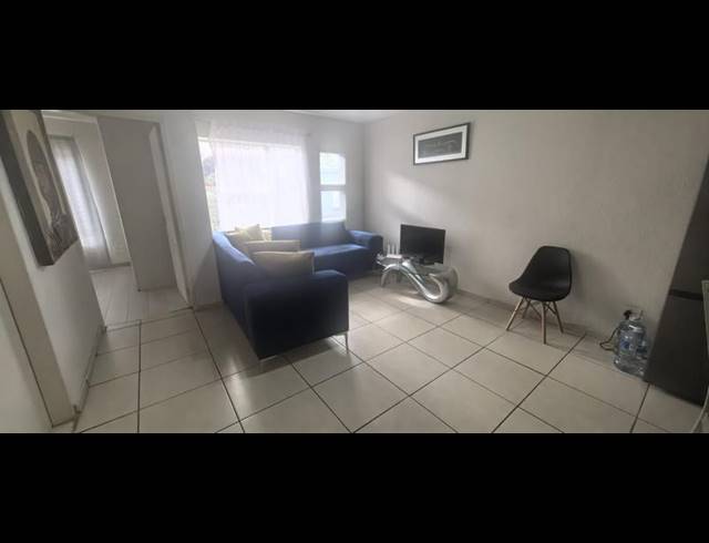 3 BEDROOM APARTMENT FOR SALE IN WESTDENE